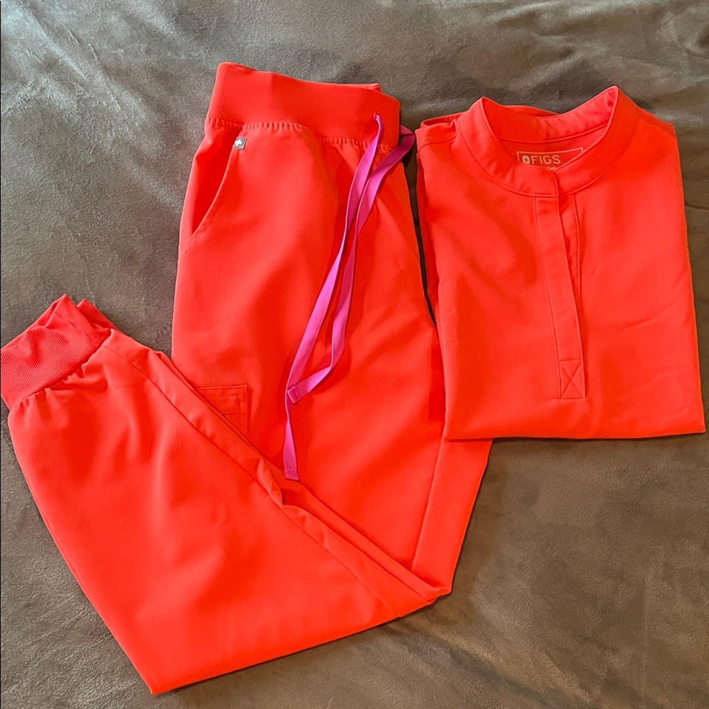 LIKE NEW ~ Worn Twice ~ Figs Scrubs